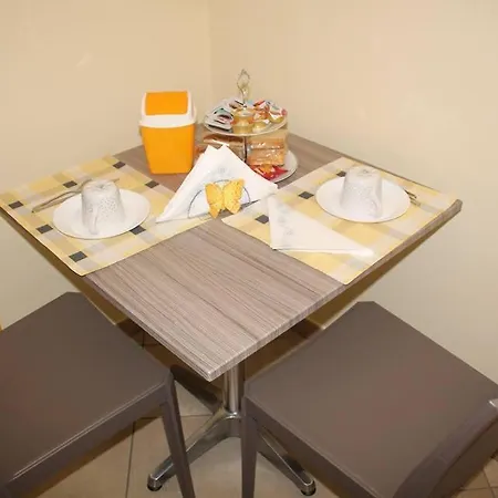Bed & Breakfast La Rosa Nel Cortile Amorosi